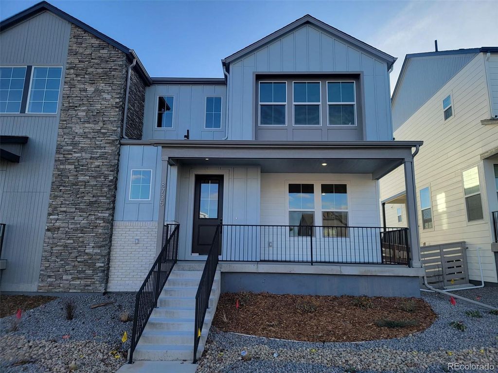 8735 Whiteclover Street, Littleton, CO 80125