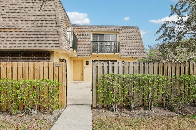 2911 SW 22nd Circle 37b, Delray Beach, FL 33445