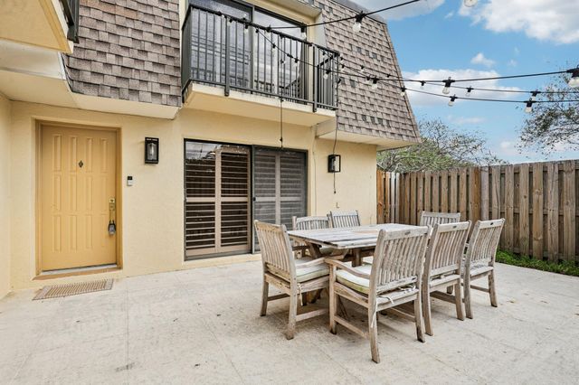 2911 SW 22nd Circle 37b, Delray Beach, FL 33445