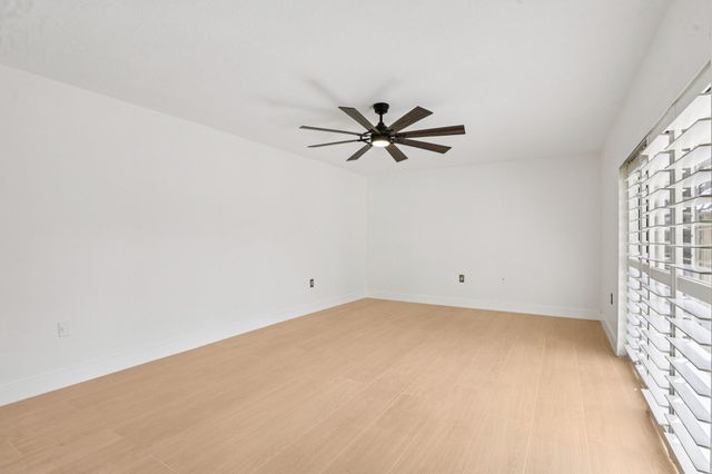 2911 SW 22nd Circle 37b, Delray Beach, FL 33445