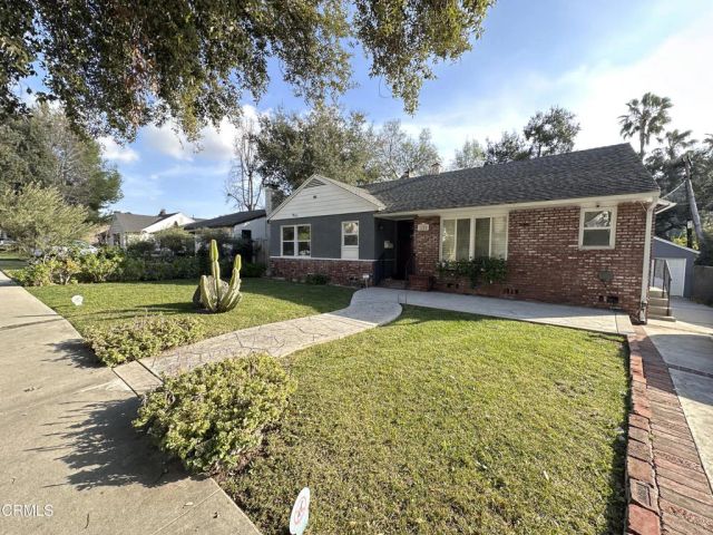 1255 Oak Circle Drive, Glendale, CA 91208