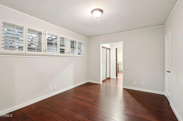 1255 Oak Circle Drive, Glendale, CA 91208