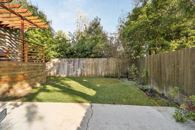 1255 Oak Circle Drive, Glendale, CA 91208