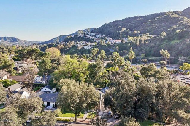 1255 Oak Circle Drive, Glendale, CA 91208