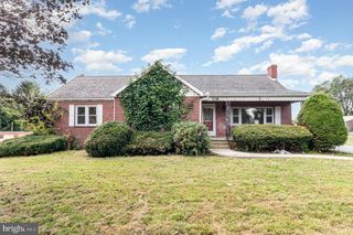 708 BALTIMORE RD, Shippensburg, PA 17257