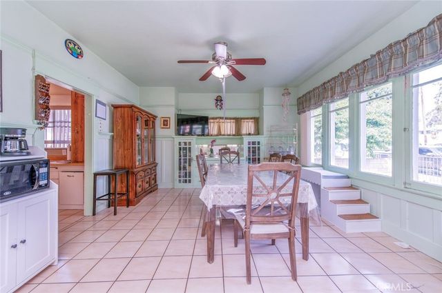 406 E Walnut, Santa Ana, CA 92701