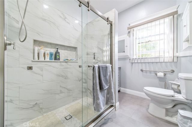 406 E Walnut, Santa Ana, CA 92701