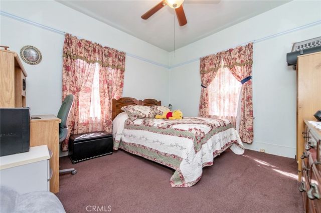 406 E Walnut, Santa Ana, CA 92701