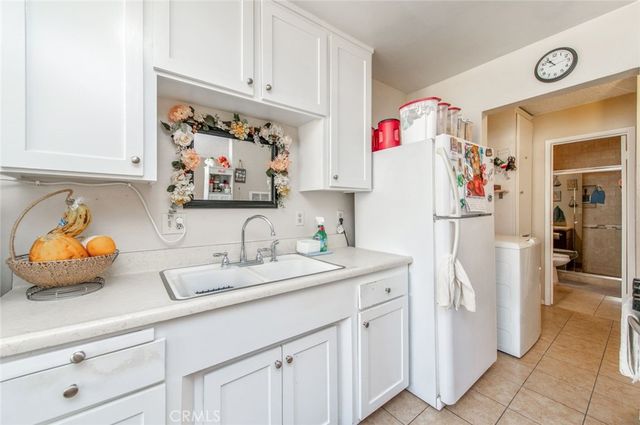 406 E Walnut, Santa Ana, CA 92701
