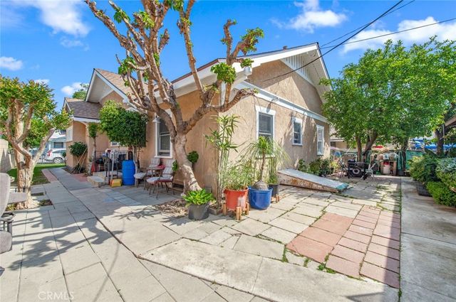 406 E Walnut, Santa Ana, CA 92701
