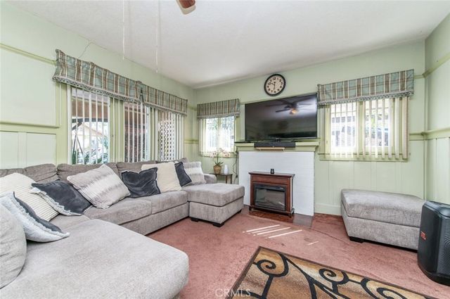 406 E Walnut, Santa Ana, CA 92701