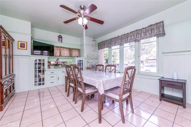 406 E Walnut, Santa Ana, CA 92701
