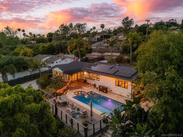 2335 Ivy Rd, Oceanside, CA 92054