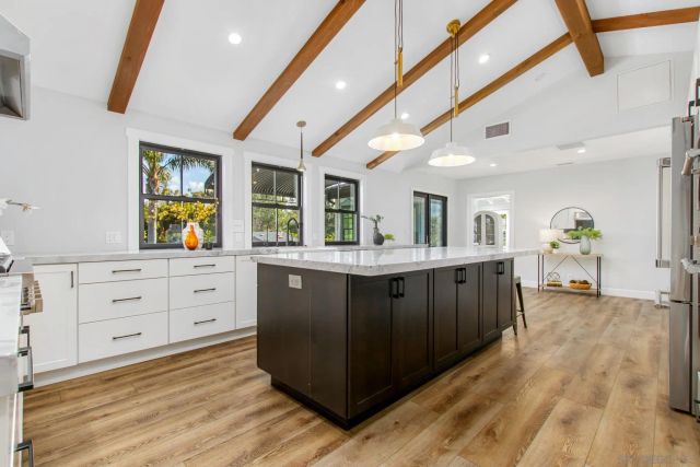 2335 Ivy Rd, Oceanside, CA 92054