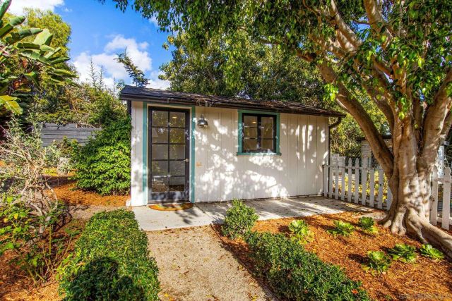 2335 Ivy Rd, Oceanside, CA 92054