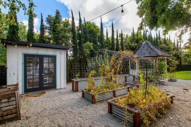 2335 Ivy Rd, Oceanside, CA 92054