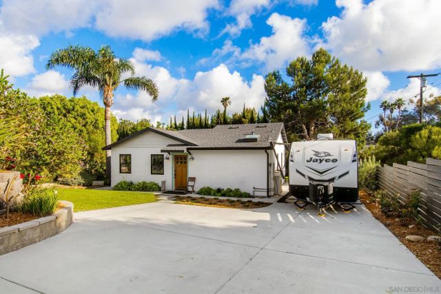 2335 Ivy Rd, Oceanside, CA 92054