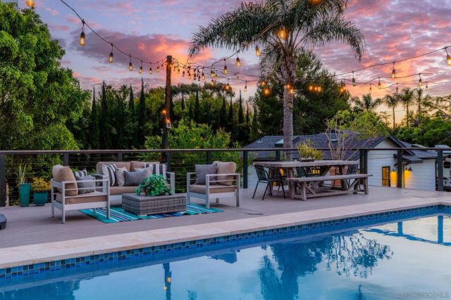2335 Ivy Rd, Oceanside, CA 92054