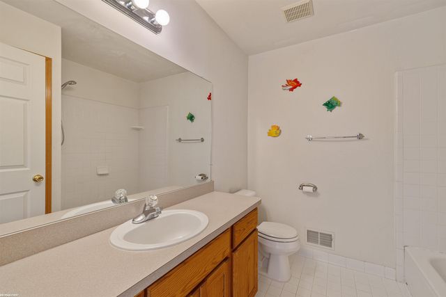 52282 Birch Court, Chesterfield Twp, MI 48047