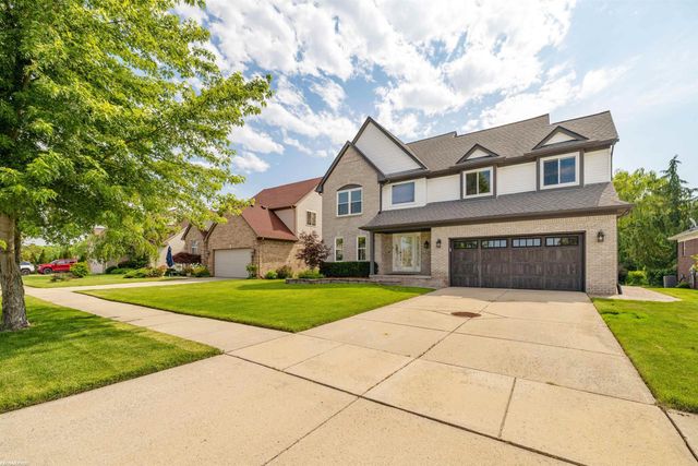 52282 Birch Court, Chesterfield Twp, MI 48047