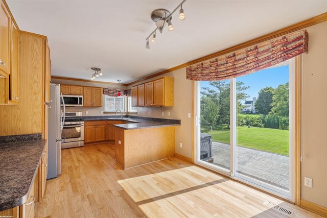 52282 Birch Court, Chesterfield Twp, MI 48047