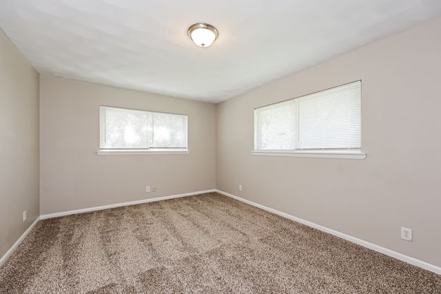 902 Poinsettia Drive, Lancaster, TX 75146