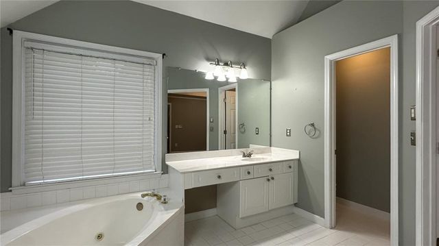 337 Vista Lake Drive, Suwanee, GA 30024