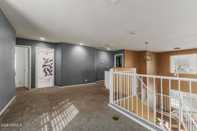 2910 E WINDSONG Drive, Phoenix, AZ 85048