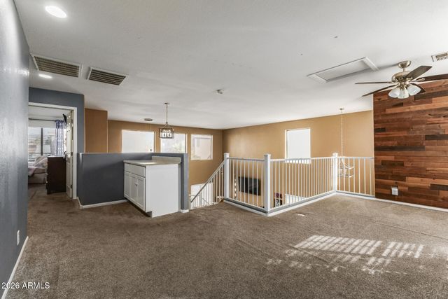 2910 E WINDSONG Drive, Phoenix, AZ 85048