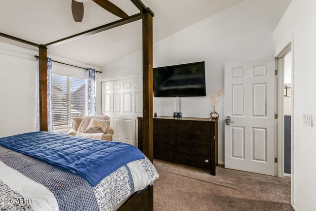 2910 E WINDSONG Drive, Phoenix, AZ 85048