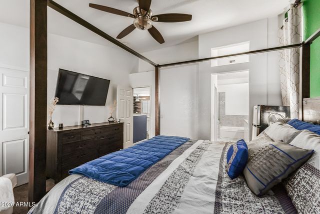 2910 E WINDSONG Drive, Phoenix, AZ 85048