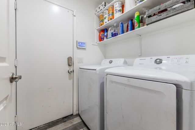 2910 E WINDSONG Drive, Phoenix, AZ 85048