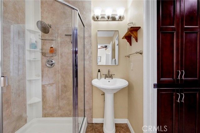 22677 Criswell, West Hills (los Angeles), CA 91307