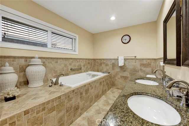 22677 Criswell, West Hills (los Angeles), CA 91307