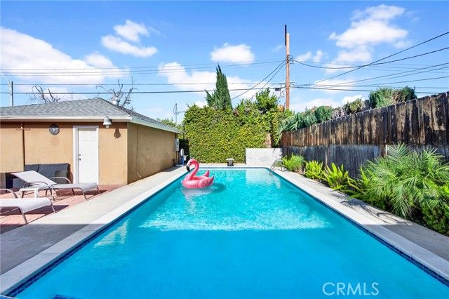 22677 Criswell, West Hills (los Angeles), CA 91307