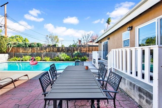 22677 Criswell, West Hills (los Angeles), CA 91307