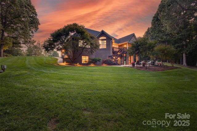 620 Garden Hill Court, Rock Hill, SC 29732