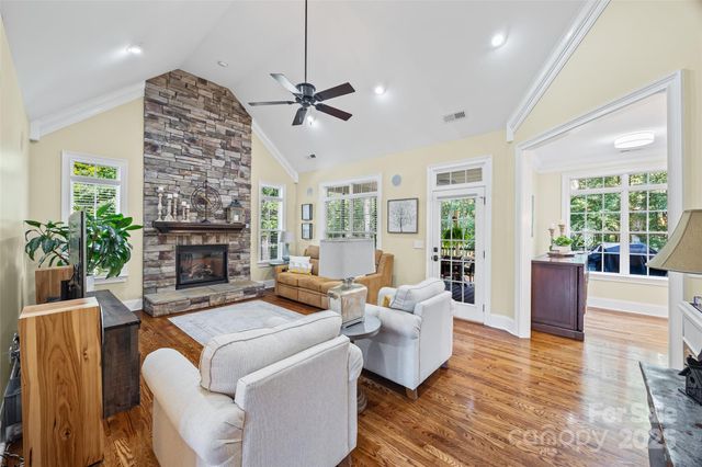 620 Garden Hill Court, Rock Hill, SC 29732