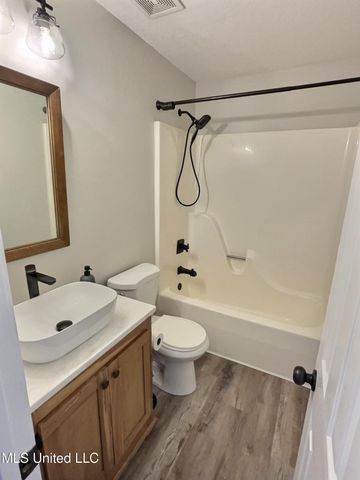 3116 Beachview Drive, Ocean Springs, MS 39564