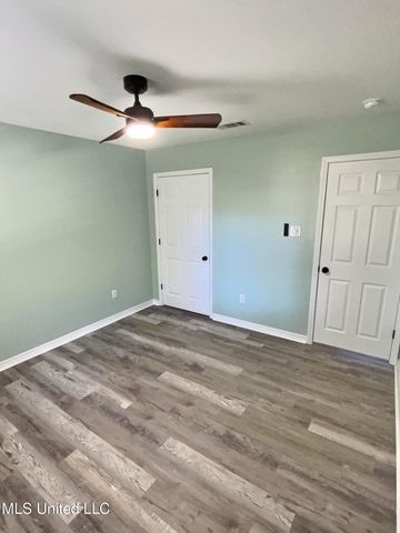 3116 Beachview Drive, Ocean Springs, MS 39564