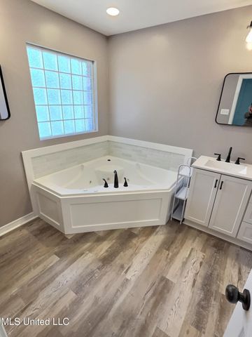 3116 Beachview Drive, Ocean Springs, MS 39564