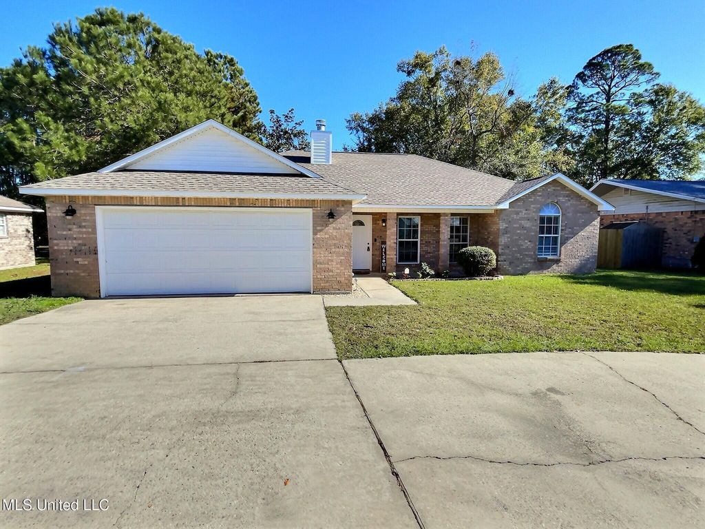 3116 Beachview Drive, Ocean Springs, MS 39564