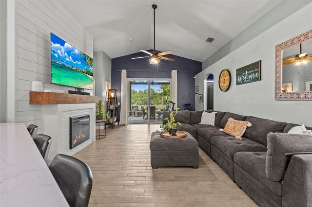 4203 EDENROCK PLACE PLACE, Wesley Chapel, FL 33543