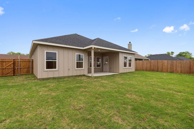 1876 Meadowview, Canton, TX 75103