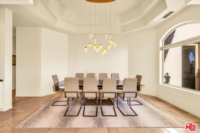 6 Carrera Place, Rancho Mirage, CA 92270