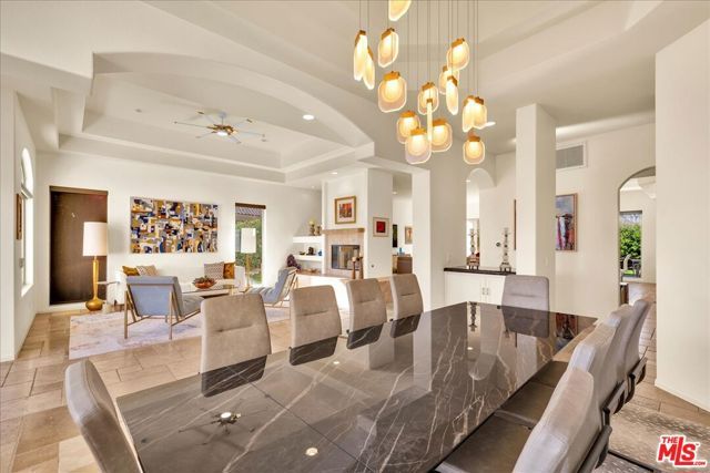 6 Carrera Place, Rancho Mirage, CA 92270