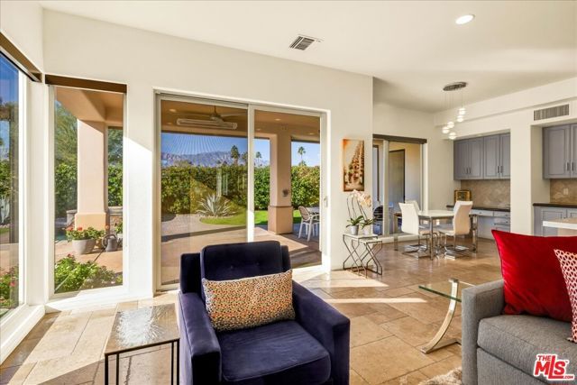 6 Carrera Place, Rancho Mirage, CA 92270