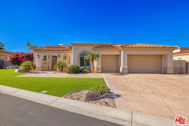 6 Carrera Place, Rancho Mirage, CA 92270
