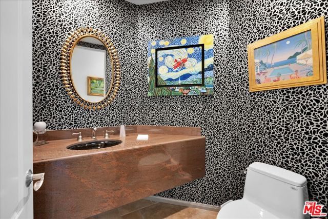 6 Carrera Place, Rancho Mirage, CA 92270