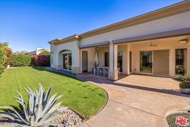 6 Carrera Place, Rancho Mirage, CA 92270